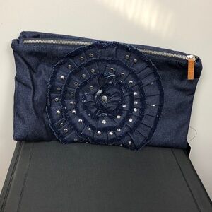 👑 SR squared by sondra Roberts clutch